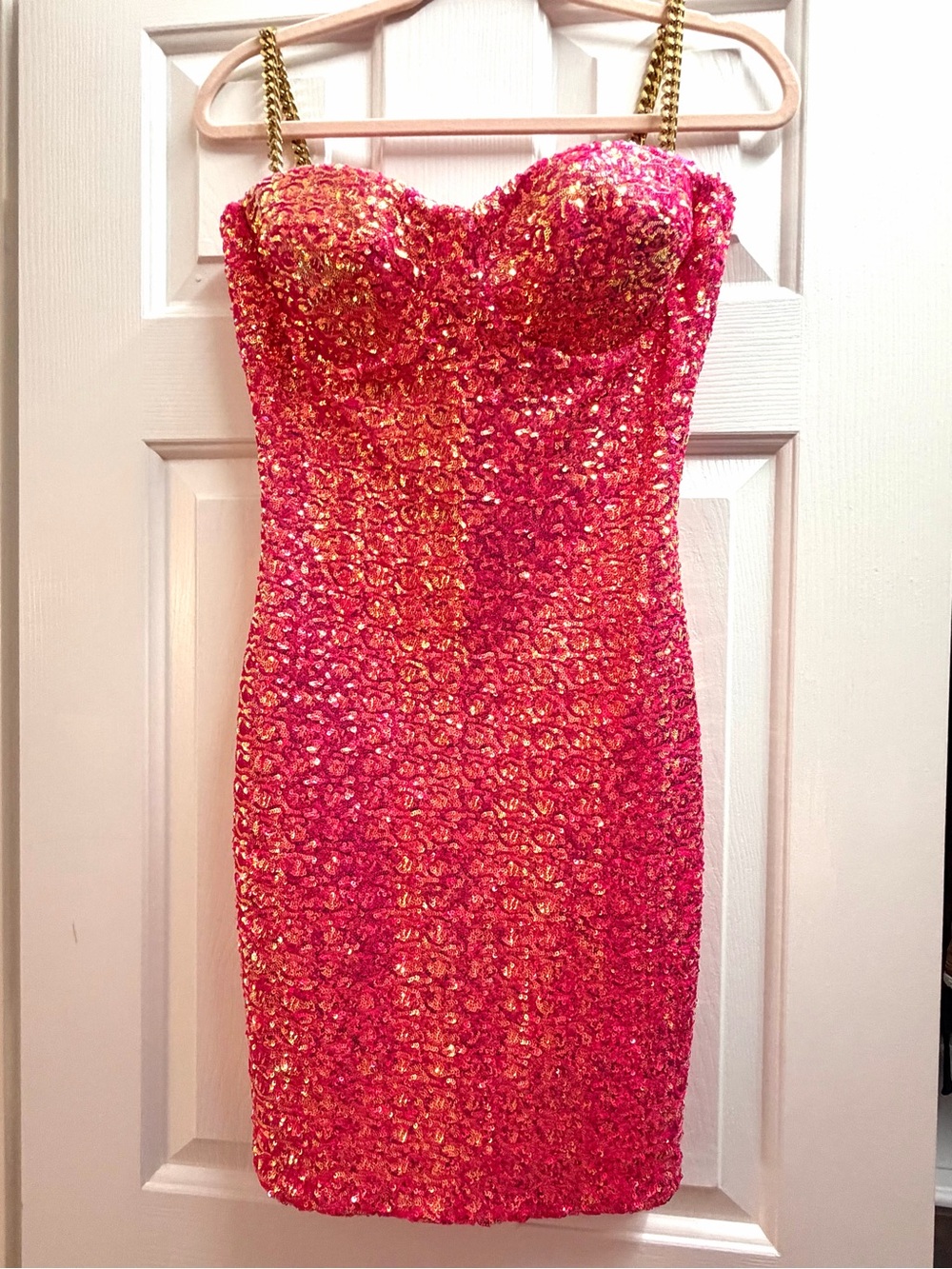 NADINE MERABI Coral Sequin Mini Dress with Gold Chain Straps - Picture 2 of 4